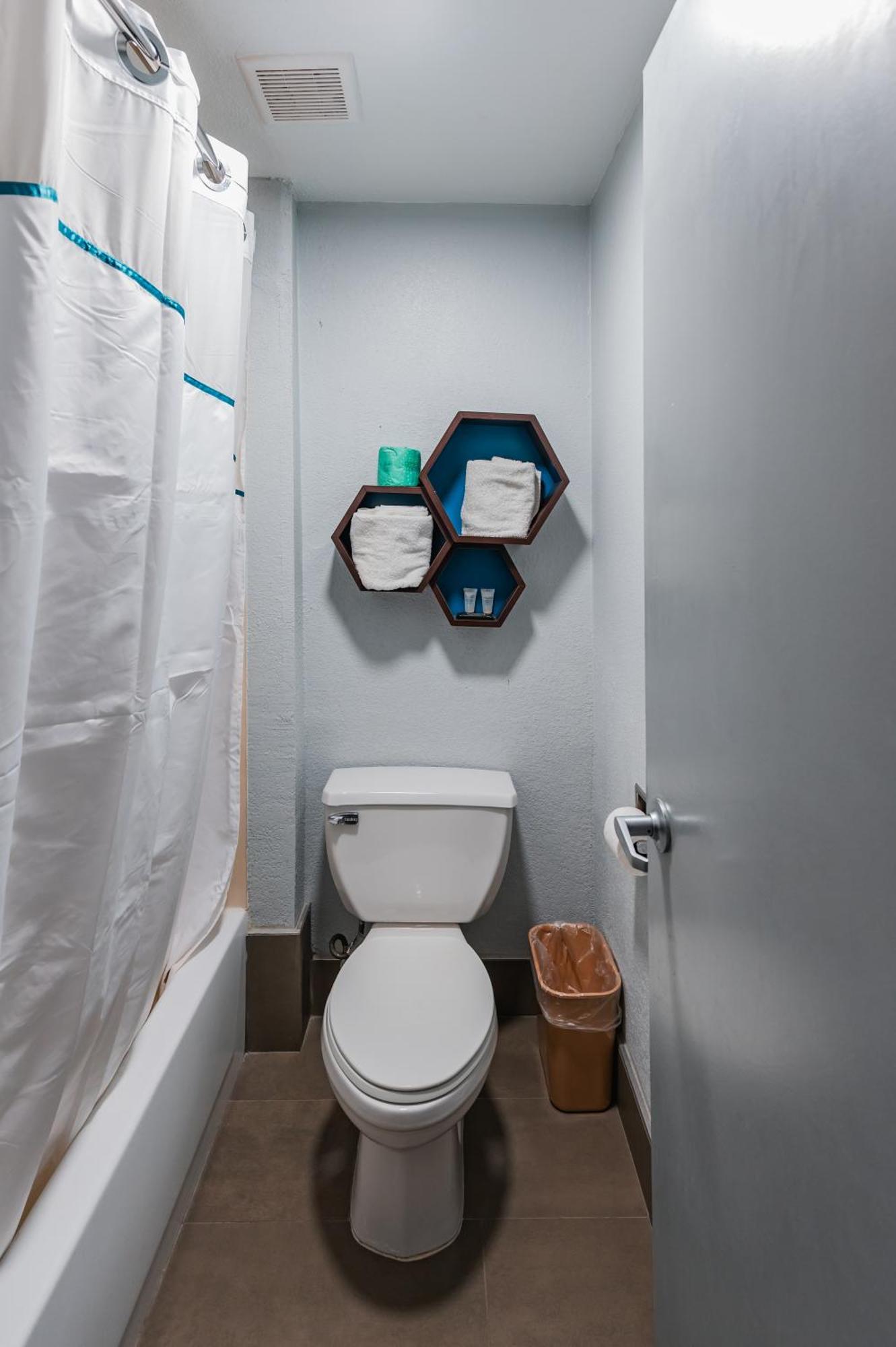 Hometowne Studios By Red Roof San Antonio - Seaworld Northwest Exteriér fotografie
