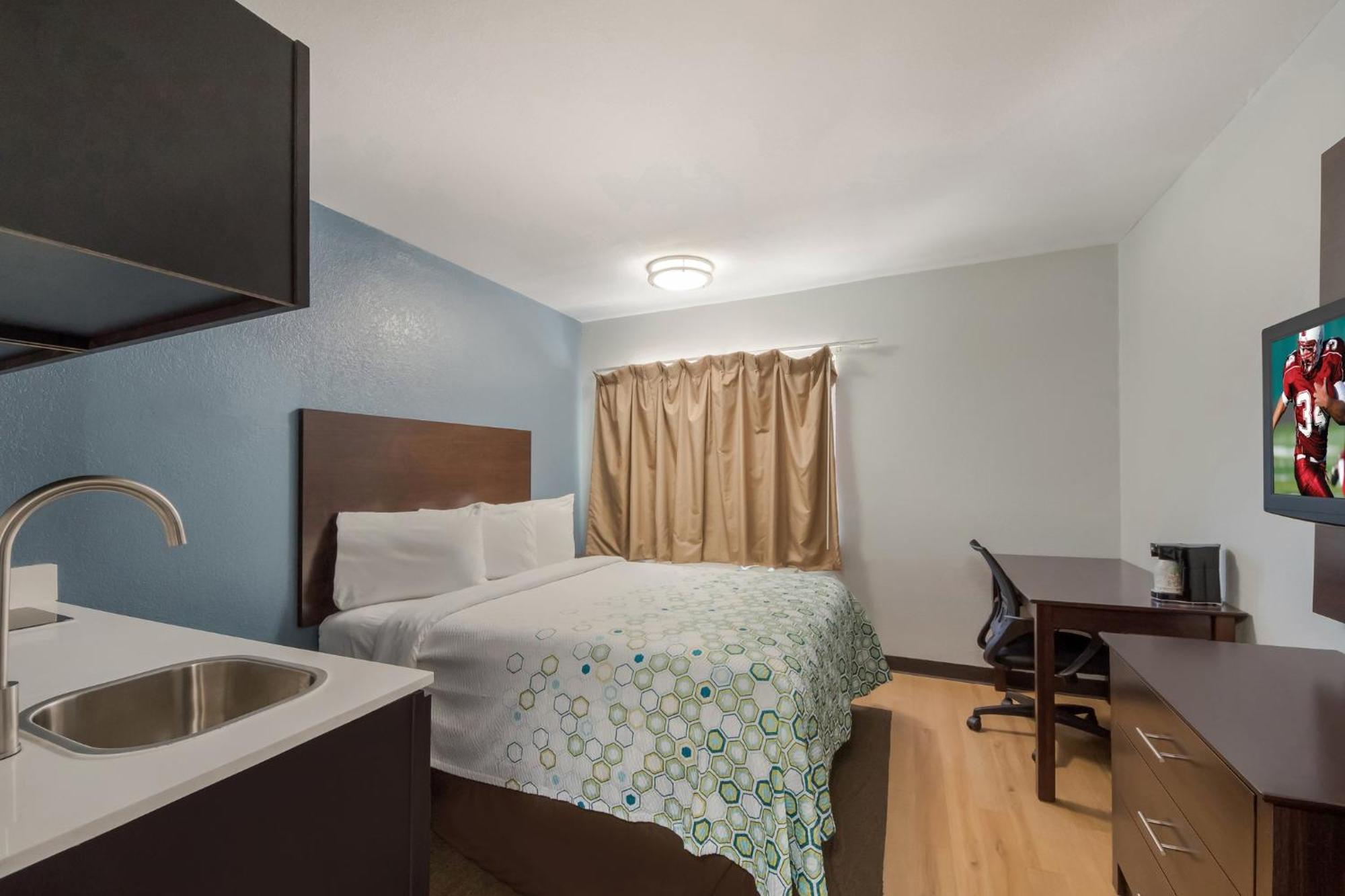 Hometowne Studios By Red Roof San Antonio - Seaworld Northwest Exteriér fotografie